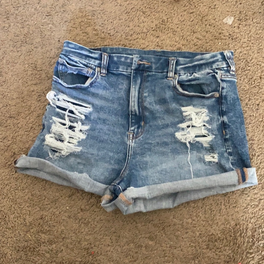 AE Size 10 shorts